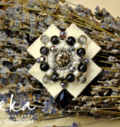 brooch-didi-01